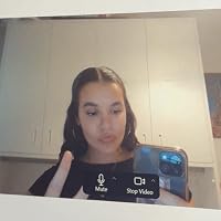 Profile Image for Gia.