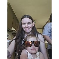 Profile Image for Chloe Parnell.