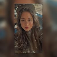 Profile Image for Reina Lozano .