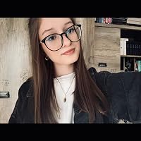Profile Image for Klaudia.