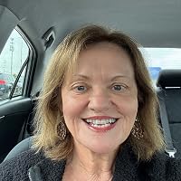 Profile Image for Ellen.