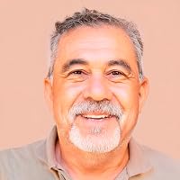 Profile Image for Manuel López.