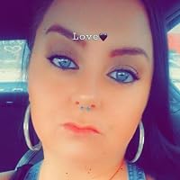 Profile Image for Valerie Acosta.
