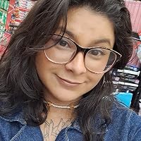 Profile Image for Sarah Farias.