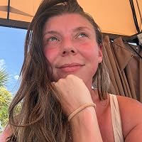 Profile Image for Alexandra Davis.