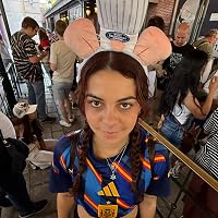 Profile Image for Lana Becerra.