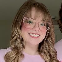 Profile Image for Hannah Salvadore.