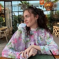 Profile Image for Nikki.