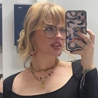 Profile Image for Lexi Mack.