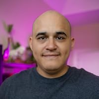 Profile Image for Oscar Lara.
