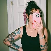 Profile Image for Sarah Heinbaugh.