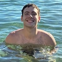 Profile Image for Lucas Almeida.