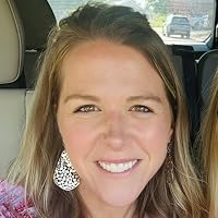 Profile Image for Nicole Watt.