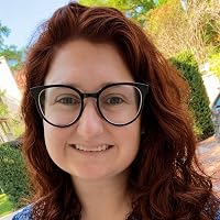 Profile Image for Emma Dellecker.