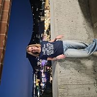 Profile Image for Shannon Sloane.