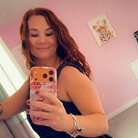 Profile Image for Sarah Granger.