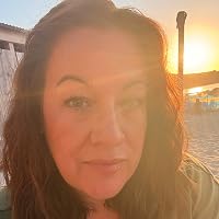 Profile Image for Vikki Joie.