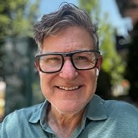 Profile Image for Raymond L. Niblock.