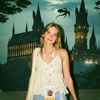 Profile Image for Camilla bookedbycamii.