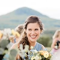 Profile Image for Danielle Sturgeon.