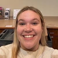 Profile Image for Carlie.
