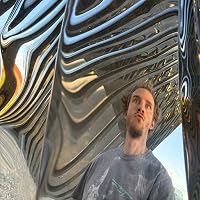 Profile Image for Luke Benjamin.