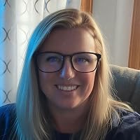 Profile Image for Amanda Lynn .
