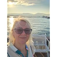 Profile Image for Lynn Catt.
