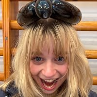 Profile Image for Karoline.
