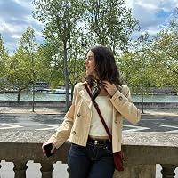 Profile Image for Cristinaa Petrirena.