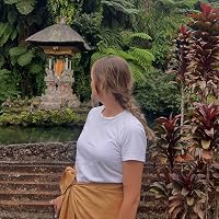 Profile Image for Camilla M..