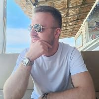 Profile Image for Julien Yankov.