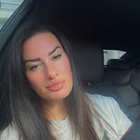 Profile Image for Danielle.