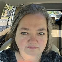 Profile Image for Elaine Wood.