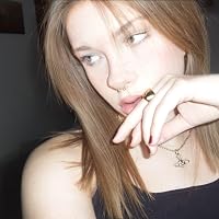 Profile Image for Fè.