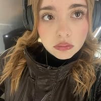 Profile Image for luuuuu.