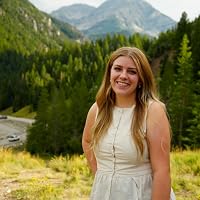 Profile Image for Rachel Vincent.