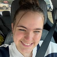 Profile Image for Lily Barton.
