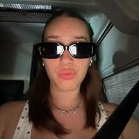 Profile Image for Anna Fenoglio.