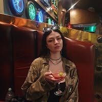 Profile Image for Becky.