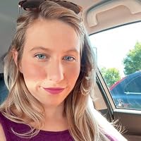 Profile Image for Stephanie Farmer.