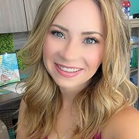 Profile Image for Lynda.