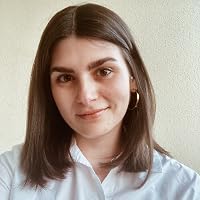 Profile Image for Laura.