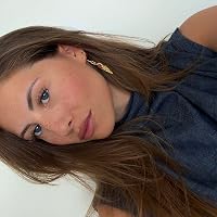 Profile Image for Robin Yasmin.