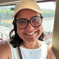 Profile Image for Elizabeth Aguiar.