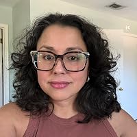 Profile Image for Sarah Valdez-Tate.
