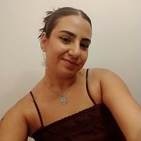 Profile Image for Laura.