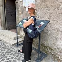 Profile Image for Jacqueline Albers.