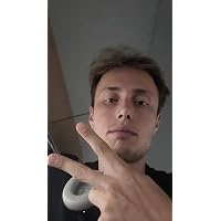 Profile Image for Lucas Benatar.