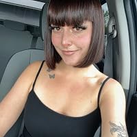 Profile Image for Naomi Perron.